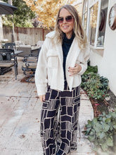 Abstract Print Wide Leg Pant - Black/Taupe