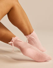 Lucky Honey The Juliet Grippy Sock: White
