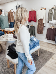 Addie Henley Top - Tofu