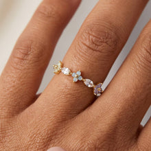 Multi Flower Rhinestone Ring: Gold