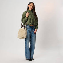 Lumi Hobo: Brown