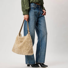 PRE-ORDER Neve Sherpa Tote Handbag - Cream