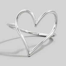 Heart Cutout Band Ring: Gold