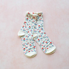 Garden Flower Socks: Ivory