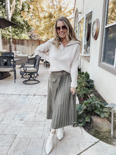Day at the Vineyard Pleated Skirt with Pocket Detail - Olive