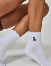 Everyday Ruffle Sock: Peach