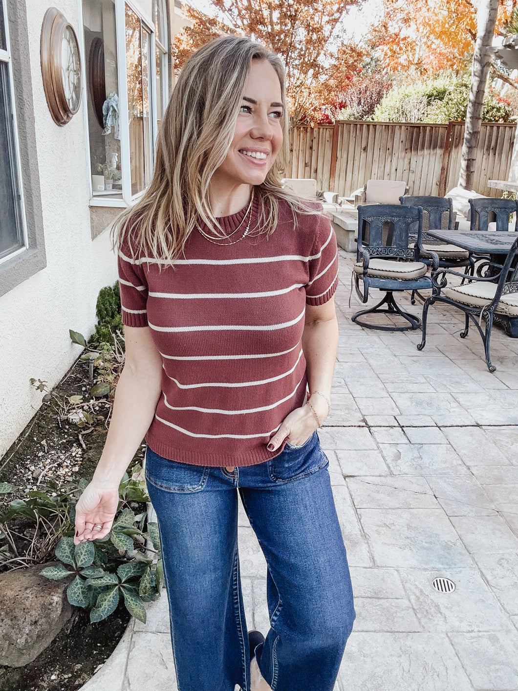 The Lena Striped Knit Short Sleeve Top - Burlwood