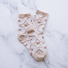 Women's Antique Floral Casual Socks: Ivory/Yellow