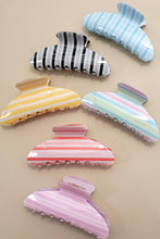 JUMBO STRIPE PLAID OVAL HAIR CLAW CLIPS | 40H1069: Red