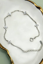Floral Delicate Bracelet - Silver