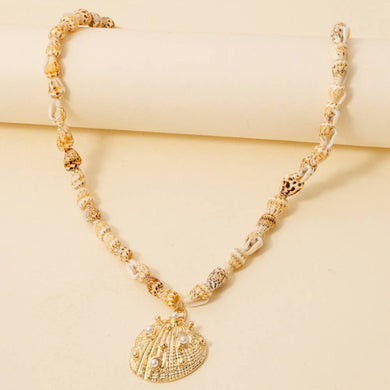 Pearl Studded Clam Shell Pendant Conch Beaded Necklace