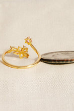 Floral Open Twist Ring - Gold