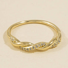 Twisted Pave Cz Band Ring: Silver