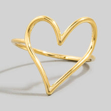Heart Cutout Band Ring: Gold