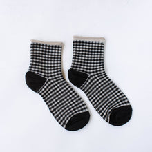 Picnic Mid Crew Socks: Oatmeal Brown