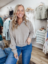 Back Nine Athletic Quarter Zip - Taupe