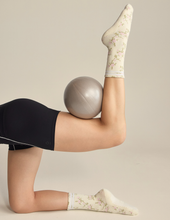 The Floral Grip Sock: Blue Roses - Lagree & Pilates