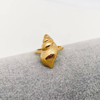 Texture Design 18K Gold Plated Conch Ring