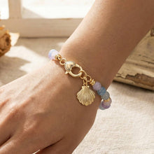 Sea Shell Charm And Heart Clasp Glass Beaded Bracelet - Blue
