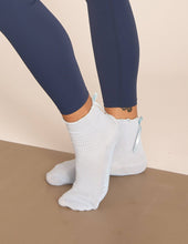 Lucky Honey The Juliet Grippy Sock: White
