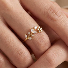 Delicate Rhinestone Leaf Open Ring - Silver