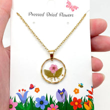 Dried Flowers Floral Irregular Round Pendant Necklace - Leucanthemum paludosum