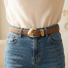 Fashion Warped Buckle Leather Belt - Silver/Black