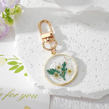 BAG CHARM Key Chain PRESSED DRIED FLOWER HEART ROUND | 40KC163: HEART PINK