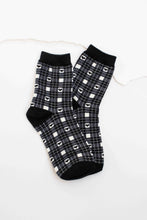 Plaid Heart Socks: Beige