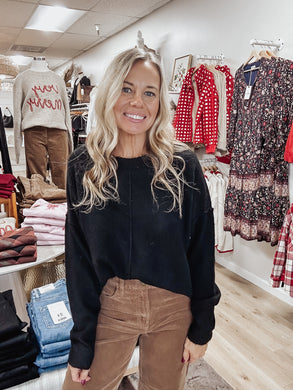 Highland Ridge Solid Crewneck Front Seam Knit Sweater - Black