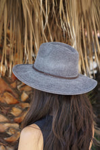 COLETTE - Travel Friendly, Packable Everyday-Occasion Fedora Hat: Beige