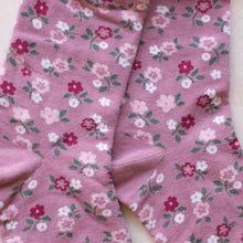 Garden Flower Socks: Ivory