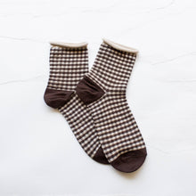 Picnic Mid Crew Socks: Oatmeal Brown