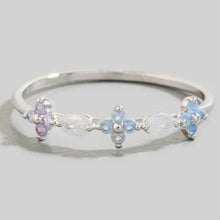 Multi Flower Rhinestone Ring: Gold