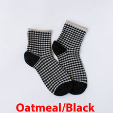 Picnic Mid Crew Socks: Oatmeal Brown