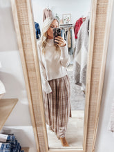 Willow Glen Plaid Printed Maxi

Skirt - Mocha