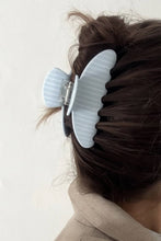 JUMBO STRIPE PLAID OVAL HAIR CLAW CLIPS | 40H1020: PLAID RED