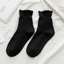RUFFLED SOLID COLOR MID-TUBE SOCK - COFFEE