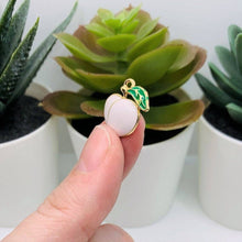 Enamel Georgia Peach Charm Bar