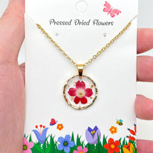Dried Flowers Floral Irregular Round Pendant Necklace - Leucanthemum paludosum