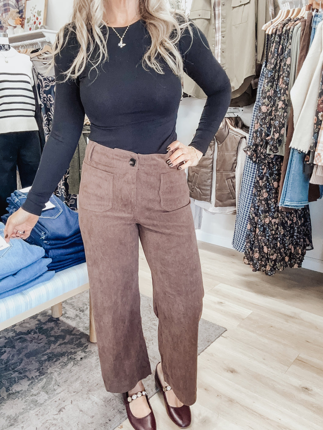 Chestnut Cropped Corduroy Patch Pocket Pants - Mocha Mousse