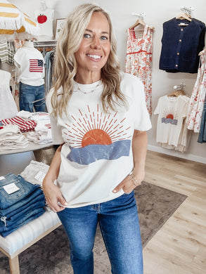 Coastal Sunrise And Waves Tee - Ivory
