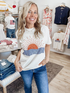 Coastal Sunrise And Waves Tee - Ivory
