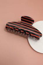 JUMBO STRIPE PLAID OVAL HAIR CLAW CLIPS | 40H1020: PLAID RED