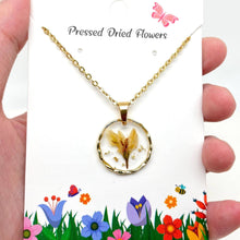 Dried Flowers Floral Irregular Round Pendant Necklace - Leucanthemum paludosum