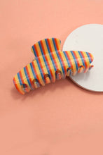 JUMBO STRIPE PLAID OVAL HAIR CLAW CLIPS | 40H1020: PLAID RED