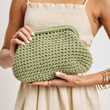 Anastasia Clutch: Black