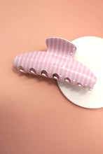 JUMBO STRIPE PLAID OVAL HAIR CLAW CLIPS | 40H1020: PLAID RED