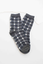 Plaid Heart Socks: Beige