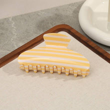 JUMBO STRIPE PLAID OVAL HAIR CLAW CLIPS | 40H1069: Blue